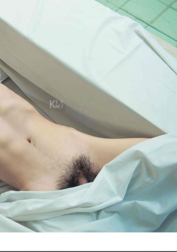 Whoseman-8-花漾文青男孩-許禾